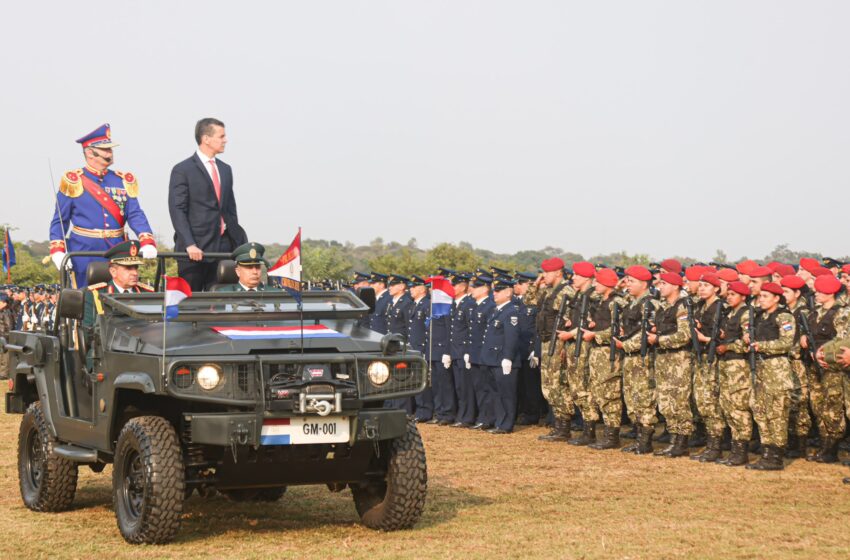  Santiago Peña anuncia inversión de USD 500 millones para fortalecer seguridad y defensa.