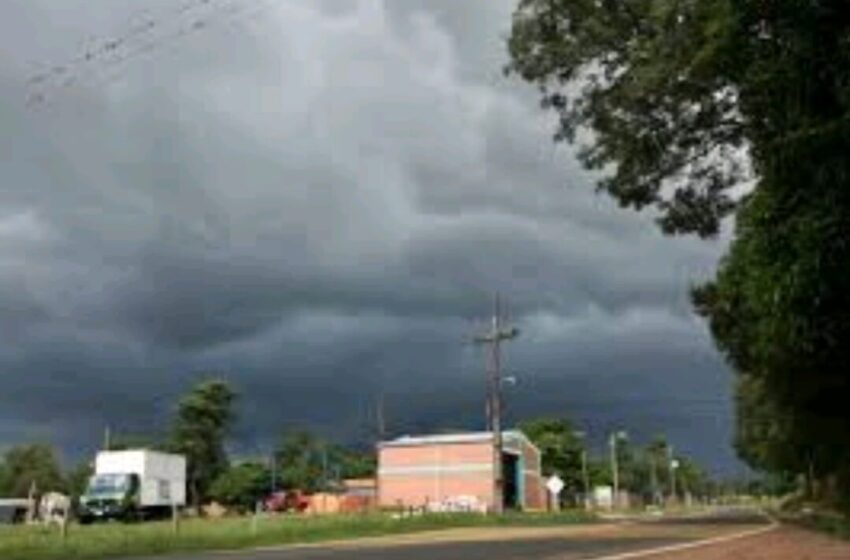  Lluvias y vientos del sur ingresan al país y mejorarían la calidad del aire.