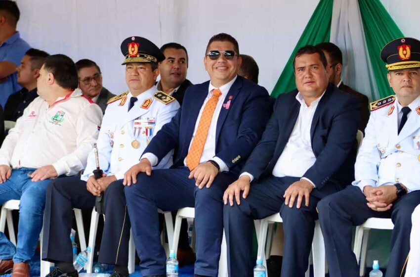  Gobernador del Amambay, Juancho Acosta, Participó del Desfile por el Aniversario Número 11 de Karapaí