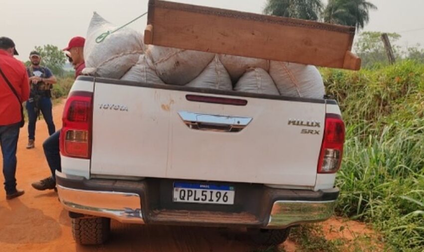  Incautan camioneta con 200 kilos de marihuana en San Pedro