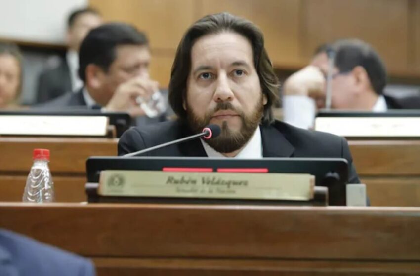  “Debemos parar el endeudamiento de la ANDE y del Estado”, advierte senador Rubén Velázquez