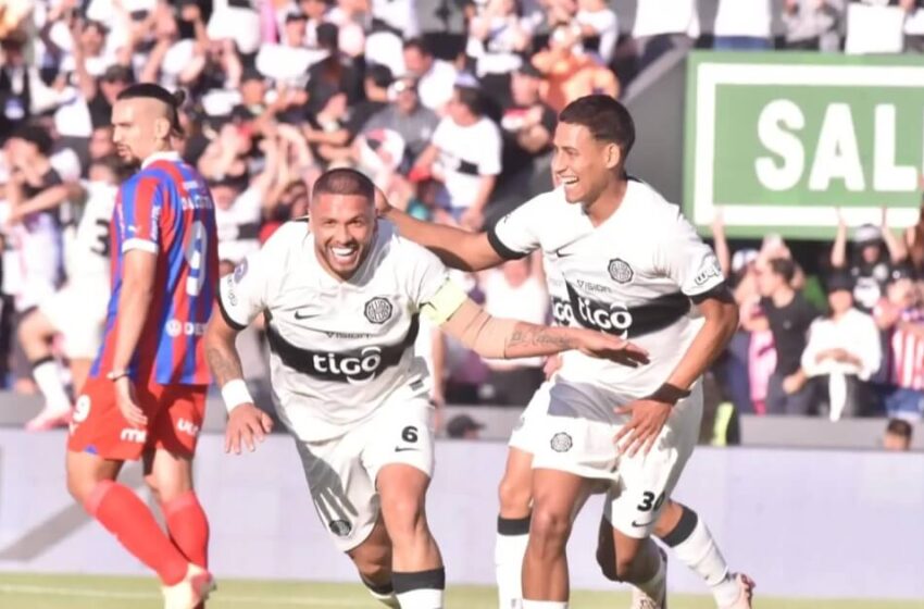  Olimpia se da un festín en el superclásico y camina firme al título