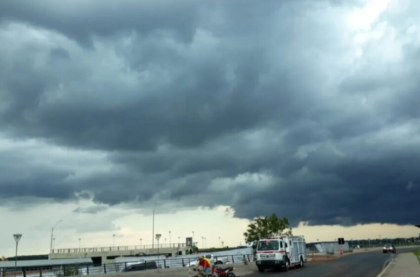  Meteorología emite alerta de tormentas para Asunción y 14 departamentos