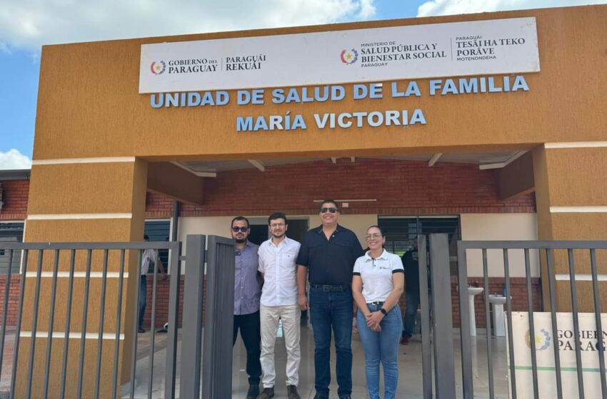  Gobernador Juancho Acosta supervisa avances en la construcción de la USF del Barrio María Victoria en PJC