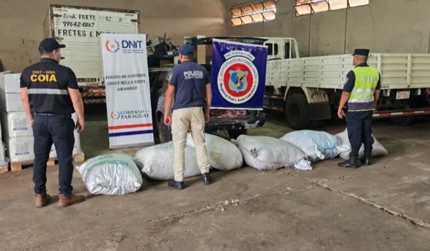  Por transportar ropas usadas en fardos, paraguayo es aprehendido por la Policía