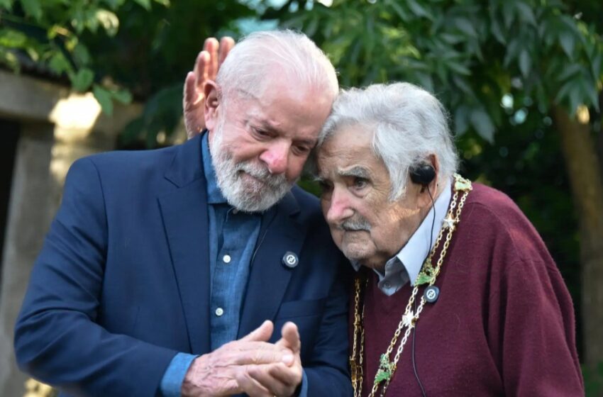  Lula condecora a su amigo Pepe Mujica: “Un hermano no se escoge, pero un compañero sí”