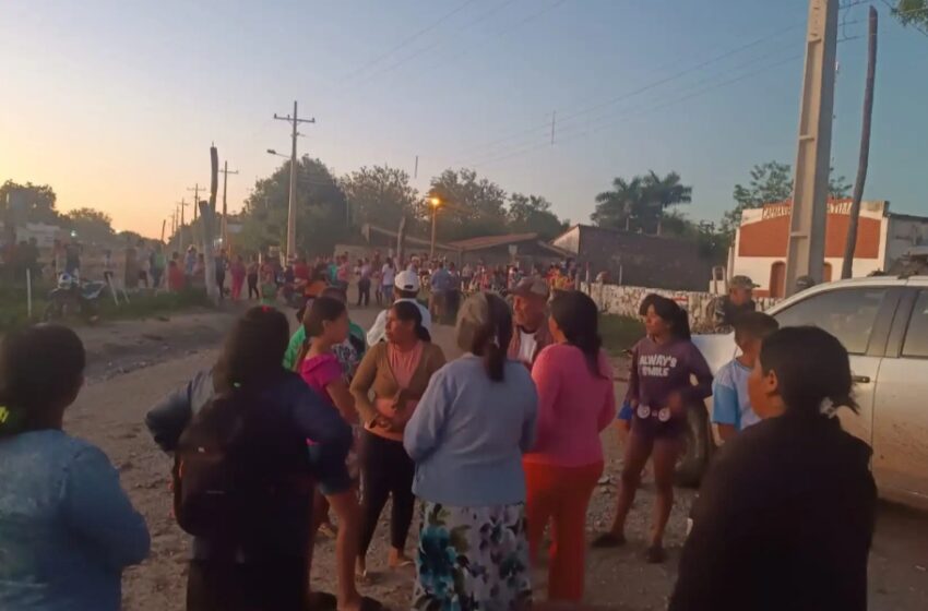  Colo’os y liberales armaron sarambí por entrega de kits de alimentos en Itacuá