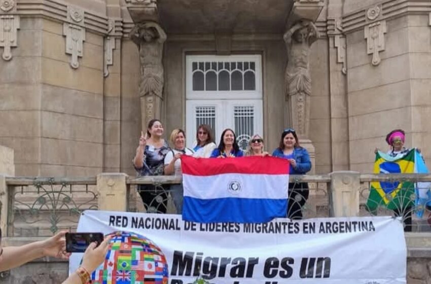  Paraguayos en Argentina ya no tendrán salud y educación gratuita