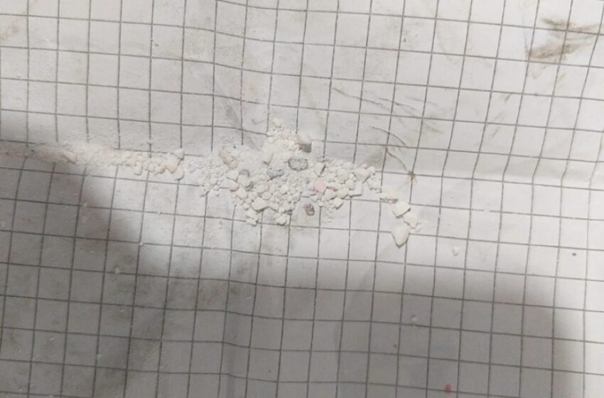  Encarnación: Hallan “polvito blanco” en mochila de alumna del 8º grado