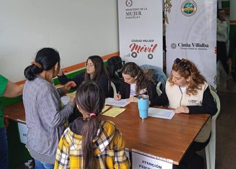  Ciudad Mujer Móvil llegó a Capitán Bado con una jornada de servicios