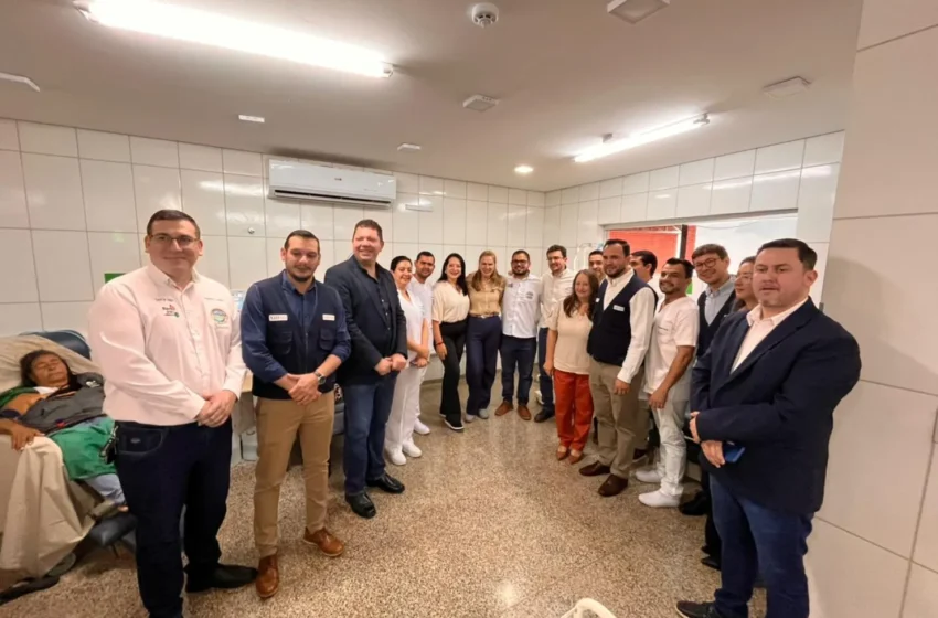  Amambay fortalece su atención de salud con la entrega de equipos de hemodiálisis y ambulancias