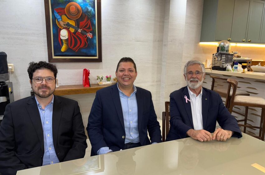  Gobernador de Amambay recibió al embajador y al vicecónsul de Brasil en su residencia