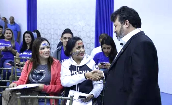  Medicina: La UCP de PJC abre inscripciones para el 2026