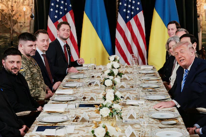  Antes de la reunión con Zelensky en Florida, Trump aseguró que el plan para poner fin a la guerra en Ucrania está en su “fase final”