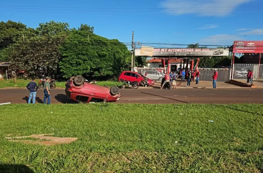  Distracción al volante provoca choque y vuelco en Pedro Juan Caballero