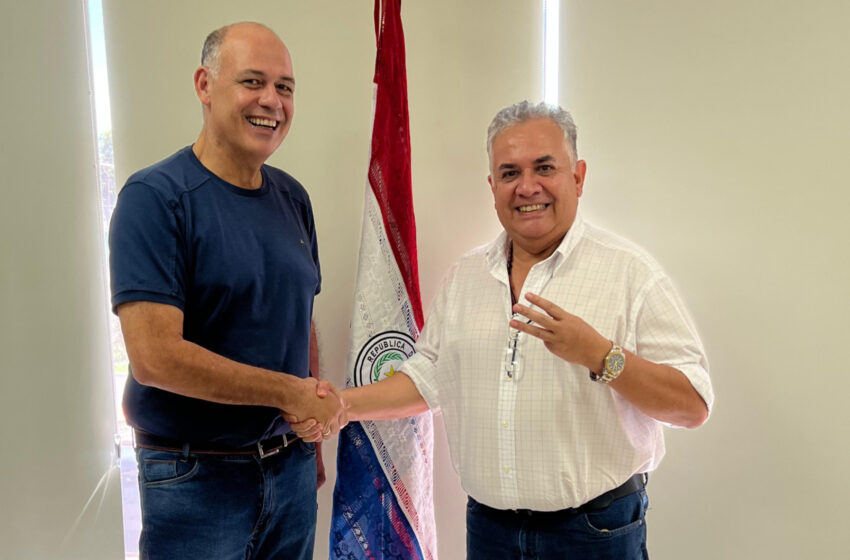  El Arq. Miguel Rojas León suma el respaldo del ex Senador Abel González a su precandidatura a la Intendencia de PJC