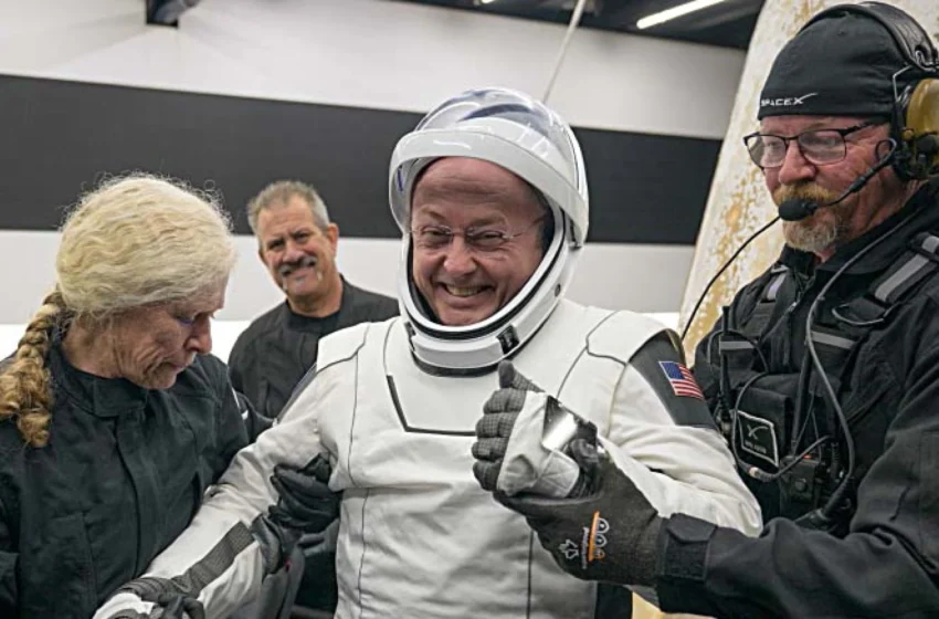  Misión de la EEI regresa a tierra con un tripulante enfermo