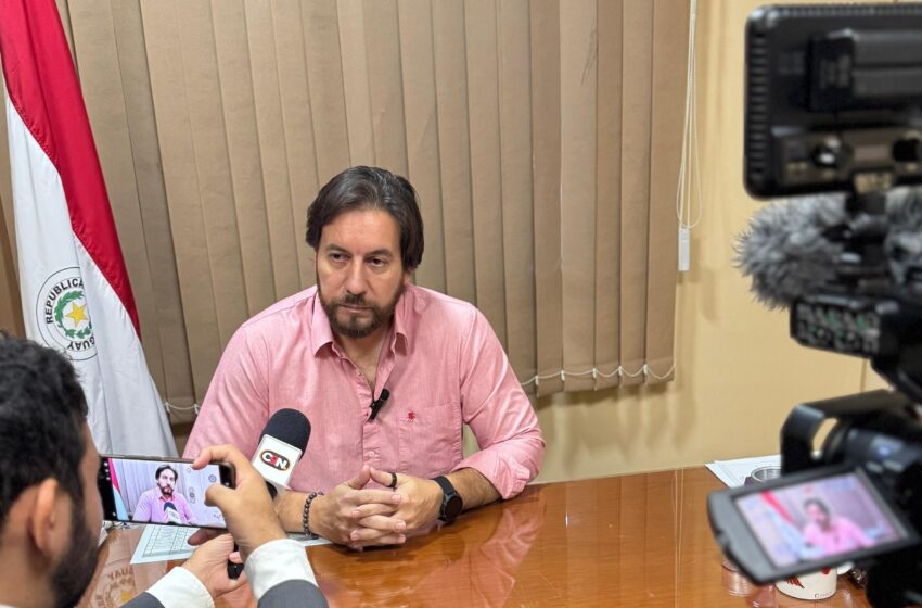  Senador Rubén Velázquez exige la eliminación de la jubilación parlamentaria: “Es una violación al principio de igualdad”