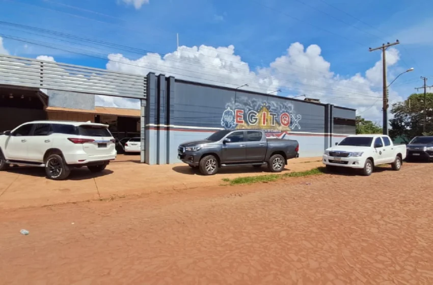  Policía allana un lavadero y demora al encargado tras sicariato en Pedro Juan Caballero