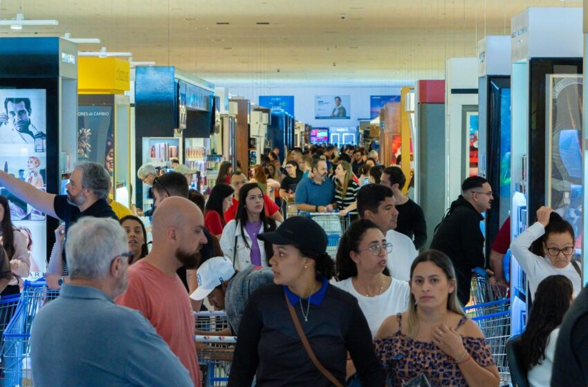  Shopping China Pedro Juan Caballero se prepara para el Crazy Week con descuentos de hasta el 50%